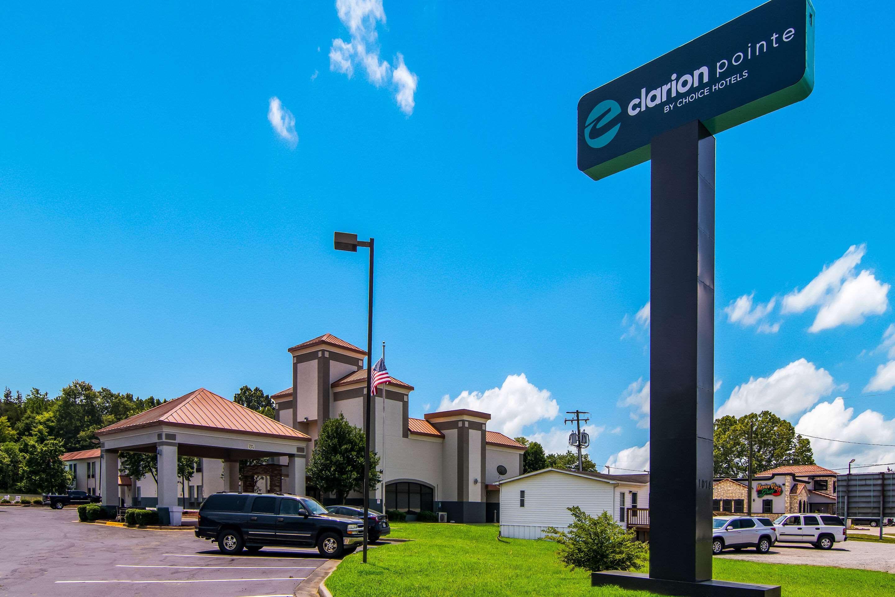 Clarion Pointe South Boston - Danville East Exteriör bild