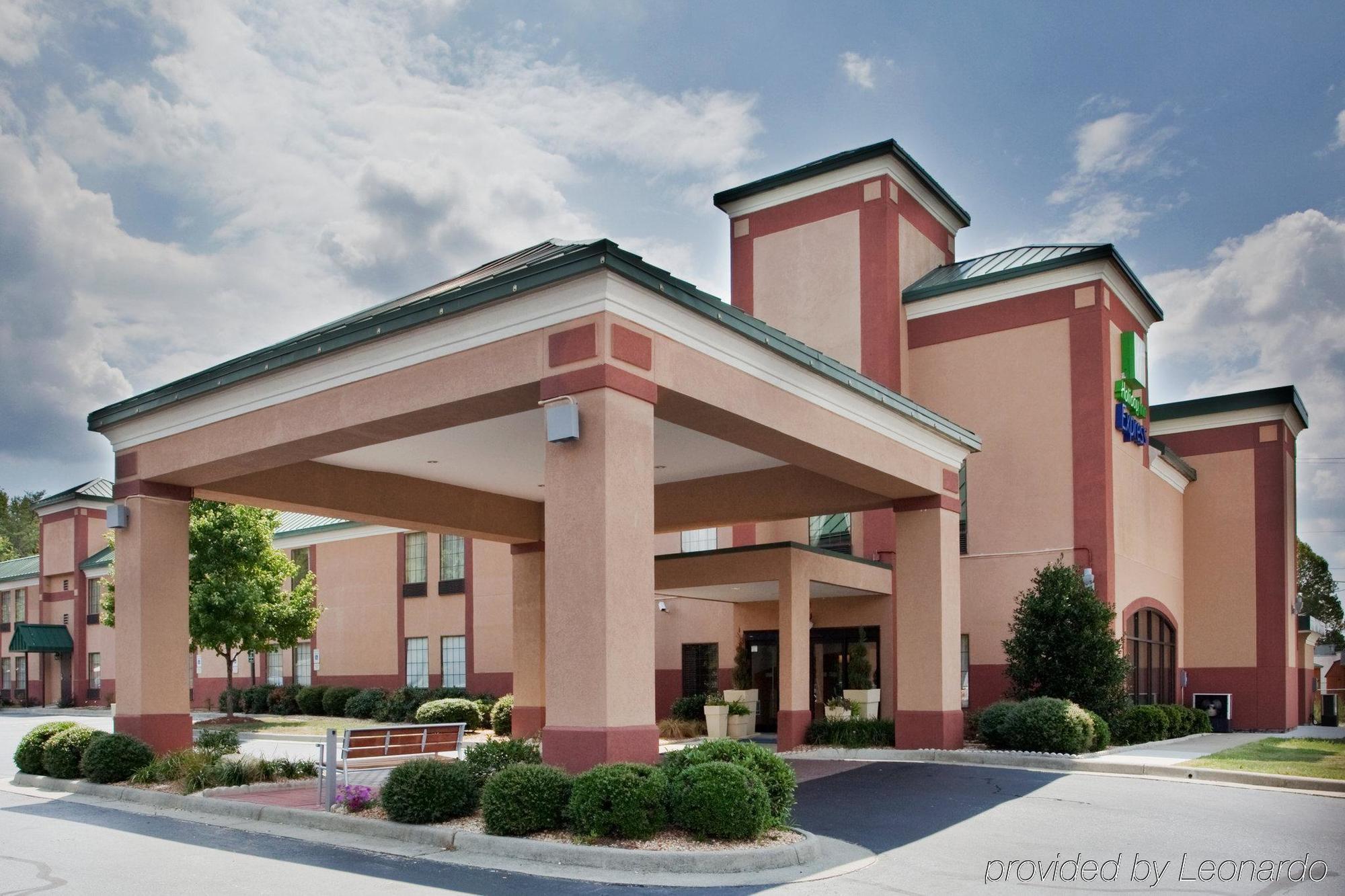 Clarion Pointe South Boston - Danville East Exteriör bild
